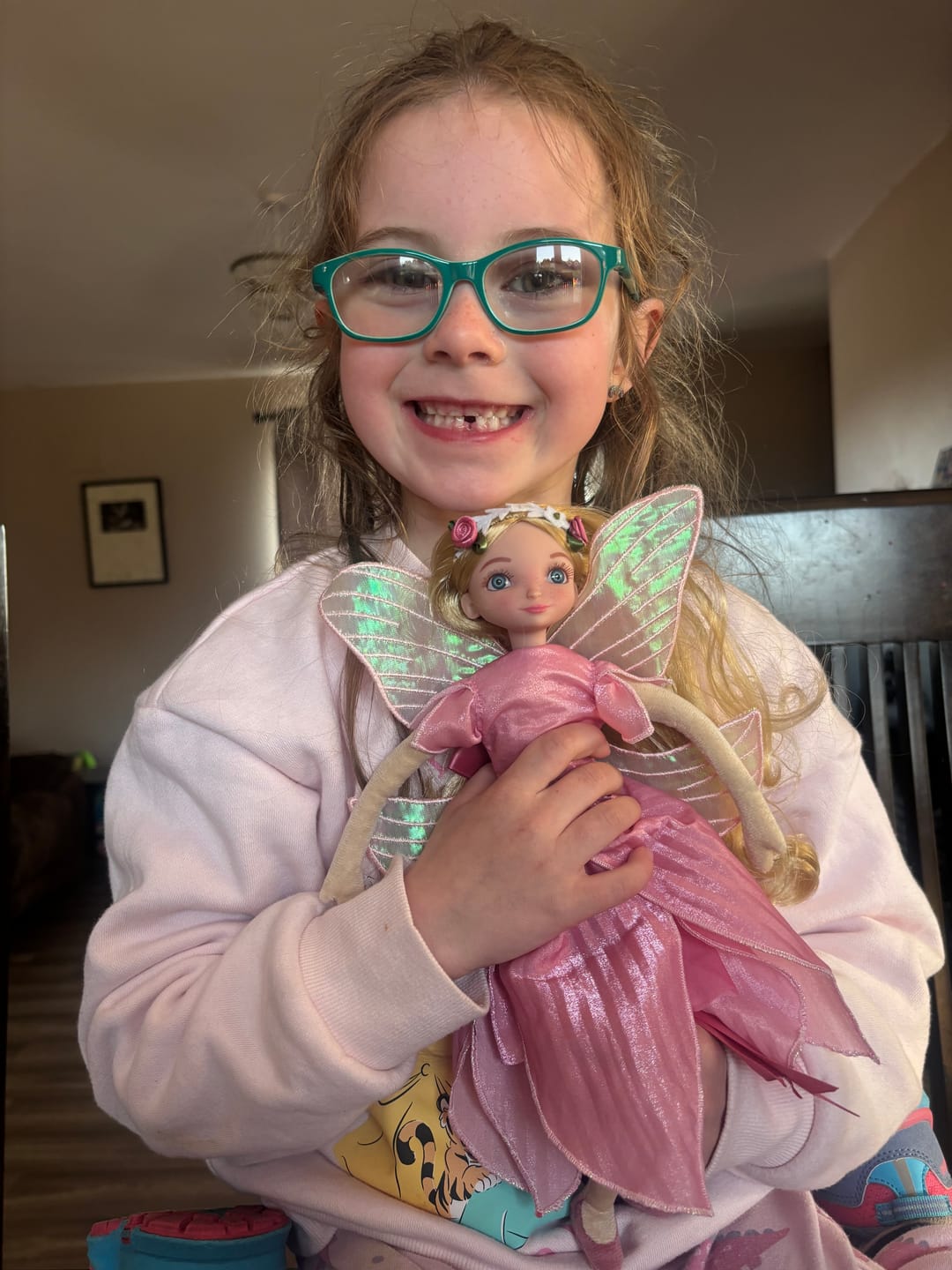 Customer photo review of My Forever Tooth Fairy Gift Set - Includes Storybook, Tooth Fairy Doll, Tooth Tote & Dis'Play' Case - FREE Bonus Gift Forever Tooth Fairy Frame