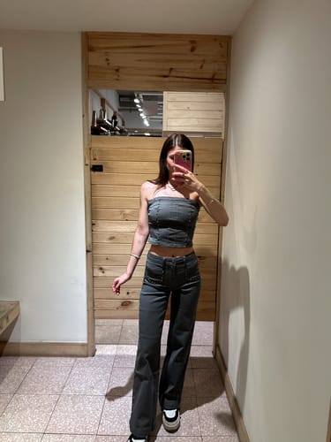 Customer photo review of Pantalón Tachas Bolsillos Gray