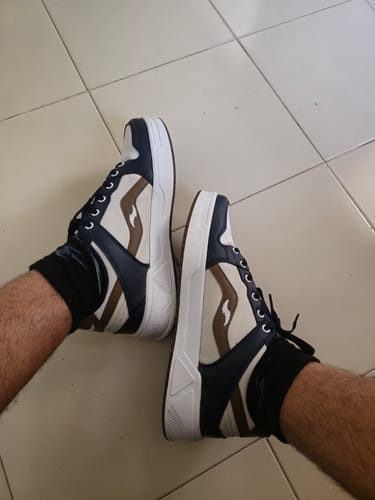Customer photo review of WAVE Coffee Blue Men's casual sneaker