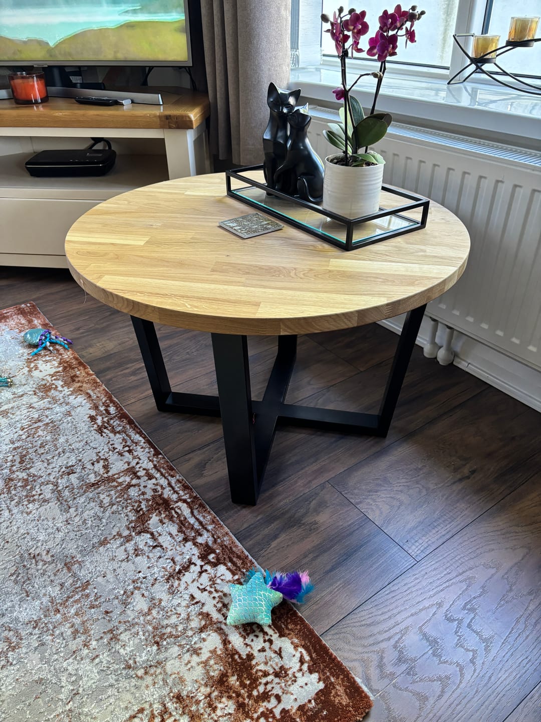 Customer photo review of Landon Round Oak Metal Coffee Table
