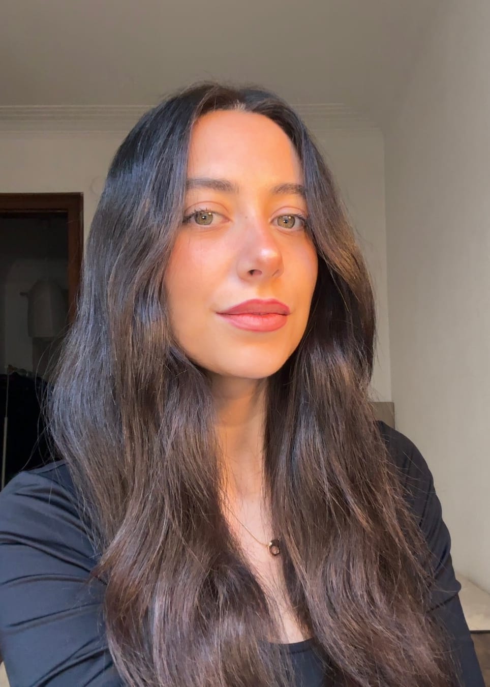 Customer photo review of Peel-off Lip Stain