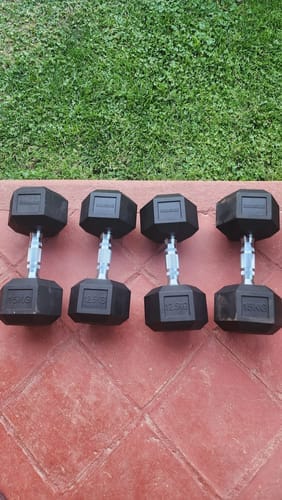 Customer photo review of Par de Mancuernas Hexagonales 2.5 a 17.5 KG IRONSIDE