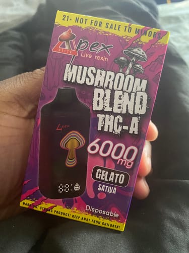 Customer photo review of Gelato Disposable Premium Vape Pen Mushroom Blend 6000mg - Sativa