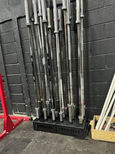 Customer photo review of Rack de Almacenamiento Barras de Piso IRONSIDE