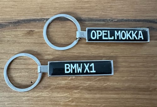 Customer photo review of Kennzeichen Schlüsselanhänger Mini Nummernschild Metall