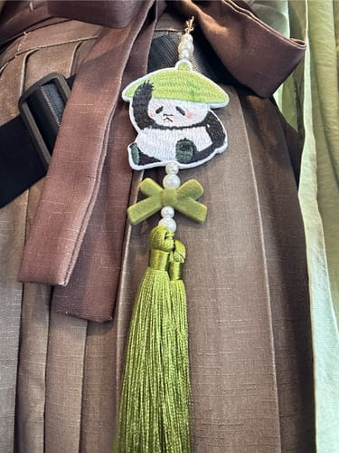 Customer photo review of Xiong Mao 熊猫 Lazy Panda Double Sided Embroidered Charm