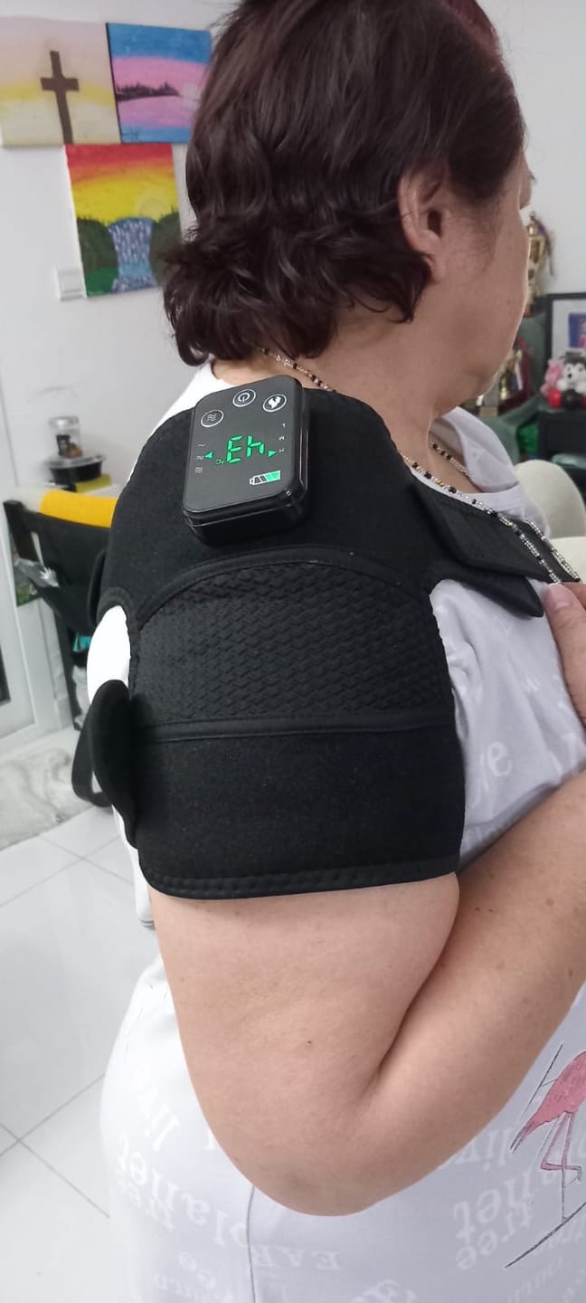 Customer photo review of SuperRelief™ Heated Therapy Brace - Free eBook