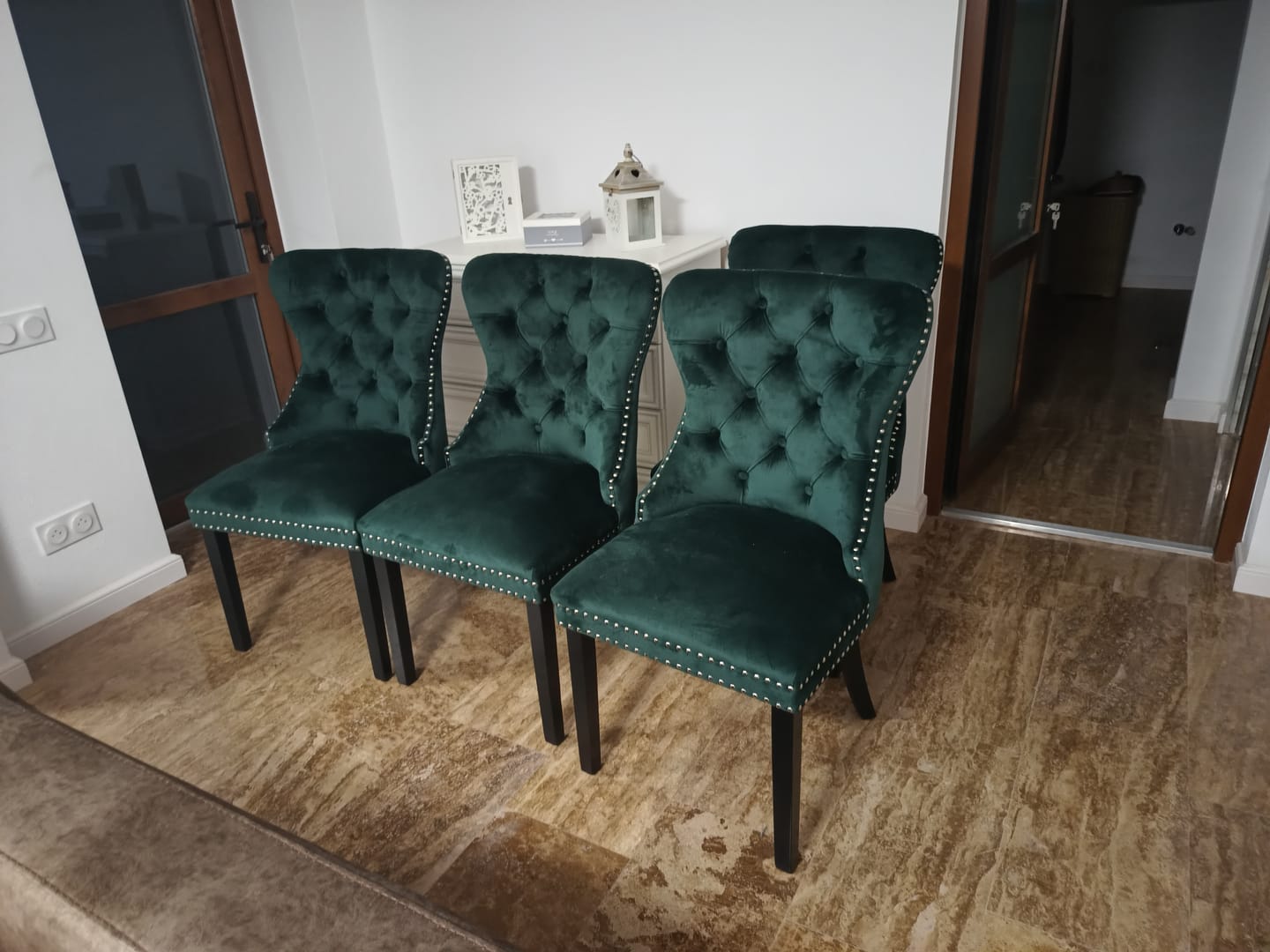 Customer photo review of Scaun tapitat MIYA, verde/negru, stofa catifelata, 54x60x100 cm