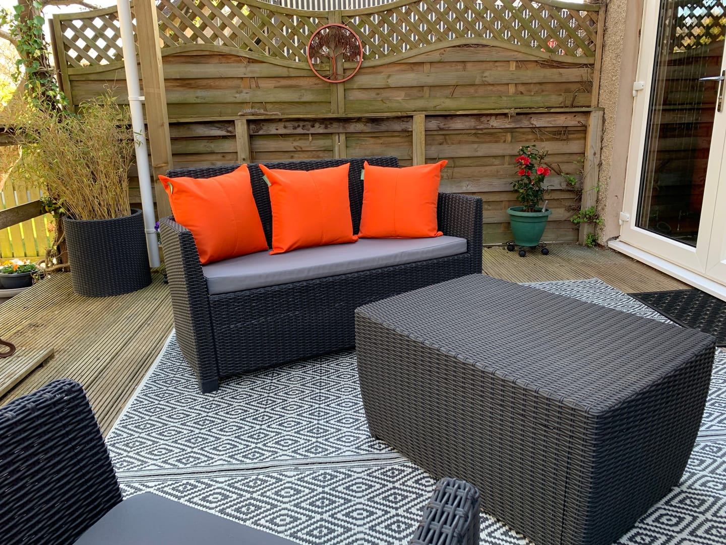 Customer photo review of Centre Join Water Resistant Scatter Cushions Garden Furniture Cushion Indoor Outdoor Pillow