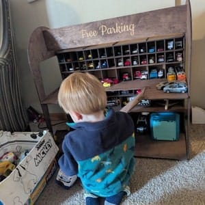 Customer photo review of Spielzeug-Auto-Garage mit Aufbewahrung