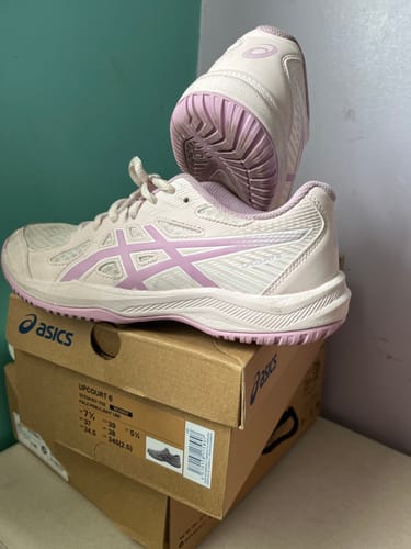 Customer photo review of Zapatilla Asics Voleibol Mujer Upcourt 6 Pale Pink Light Ube