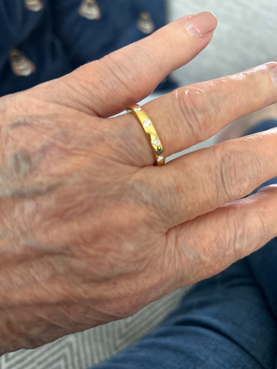 Customer photo review of Versa Lab Grown Diamond Band Ring