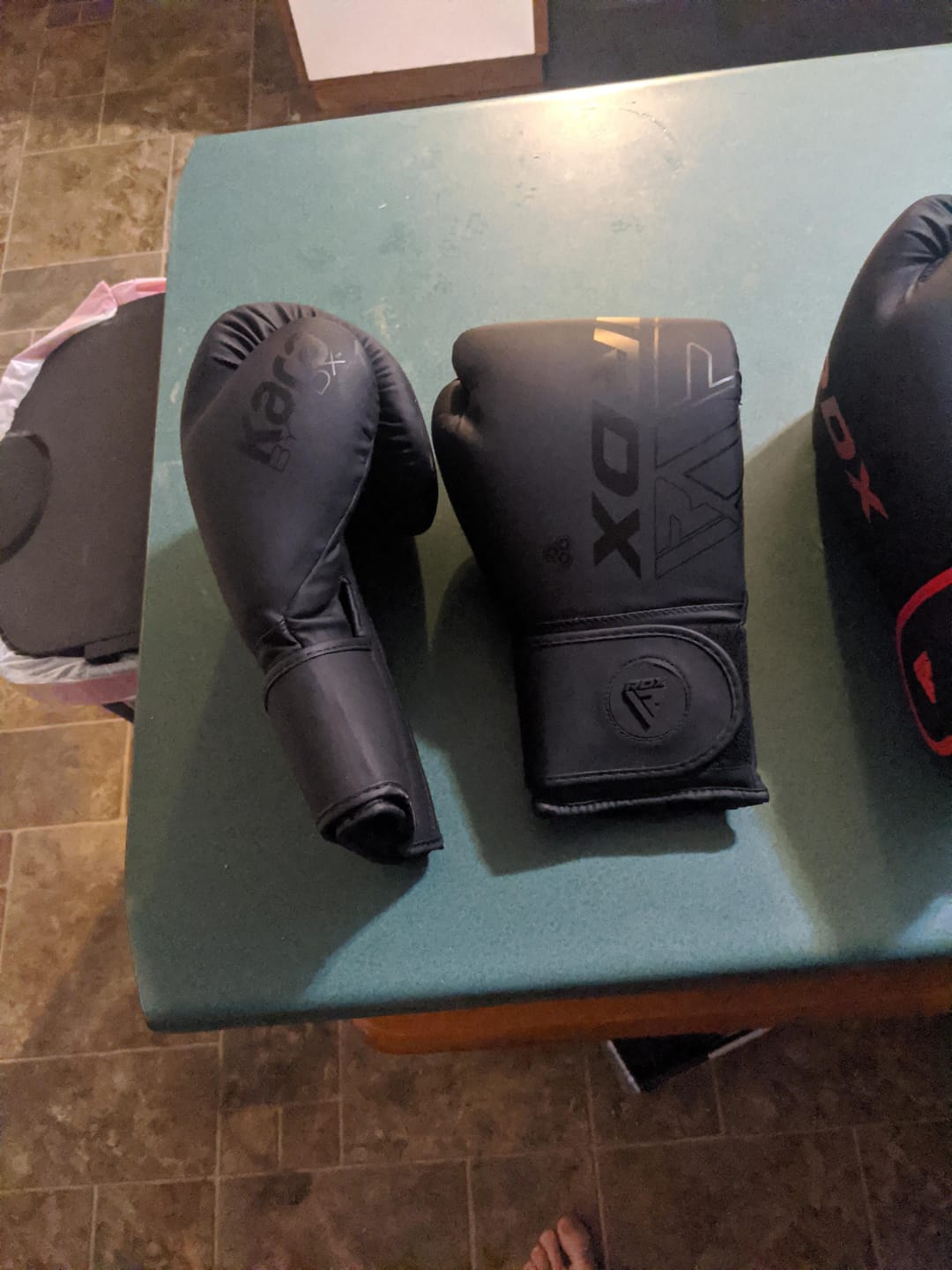 Customer photo review of Guantes de Boxeo Kara F6