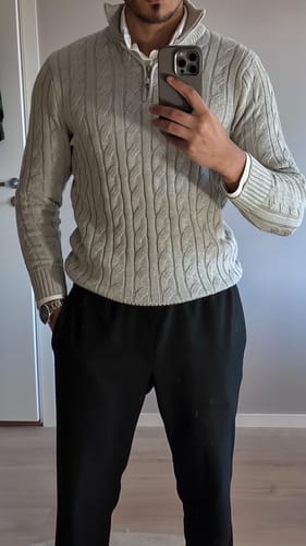 Customer photo review of CHUNCHEON Casual Polo
