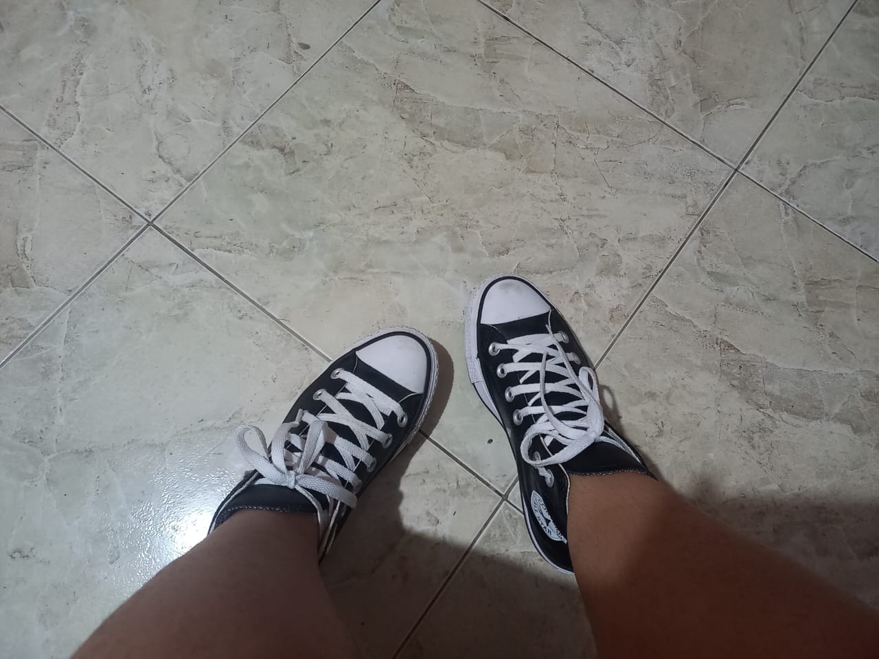 Customer photo review of Zapatillas Converse Chuck Taylor Hi Platform Leather Cuero Negro Blanco