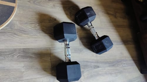 Customer photo review of Par de Mancuernas Hexagonales 2.5 a 17.5 KG IRONSIDE
