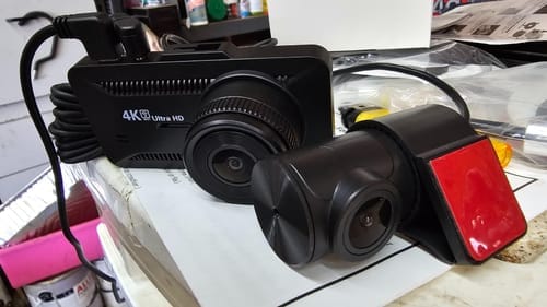Customer photo review of 4K Dashcam met 3,94" scherm / Voor & achter / Autocamera met 170° groothoeklens / Nachtzicht / Parkeerbewaking / G-sensor