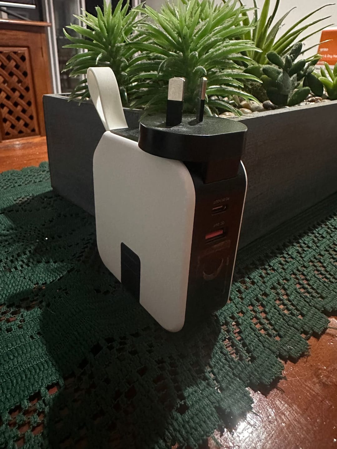 Customer photo review of TravelVolt® GO (5-in-1 Travel Charger)
