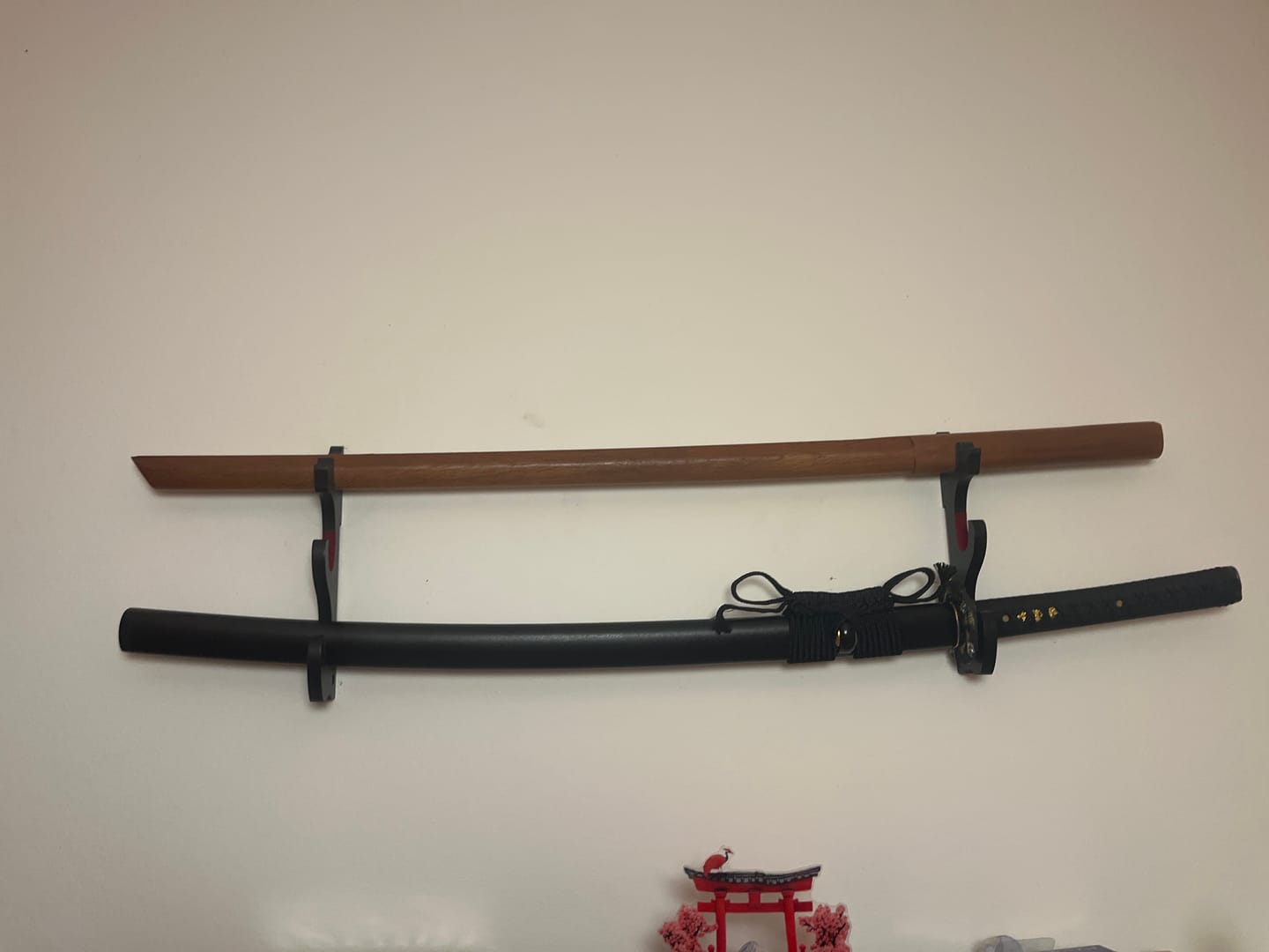 Customer photo review of The Burakkuingula Handmade Katana Clay Tempered T10 Steel