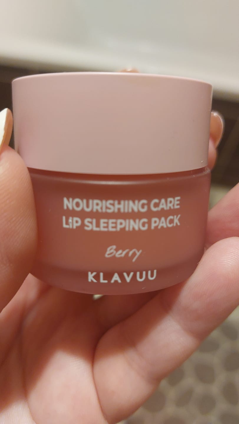 Customer photo review of Mitrinoša nakts maska lūpām KLAVUU Nourishing Care Lip Sleeping Pack