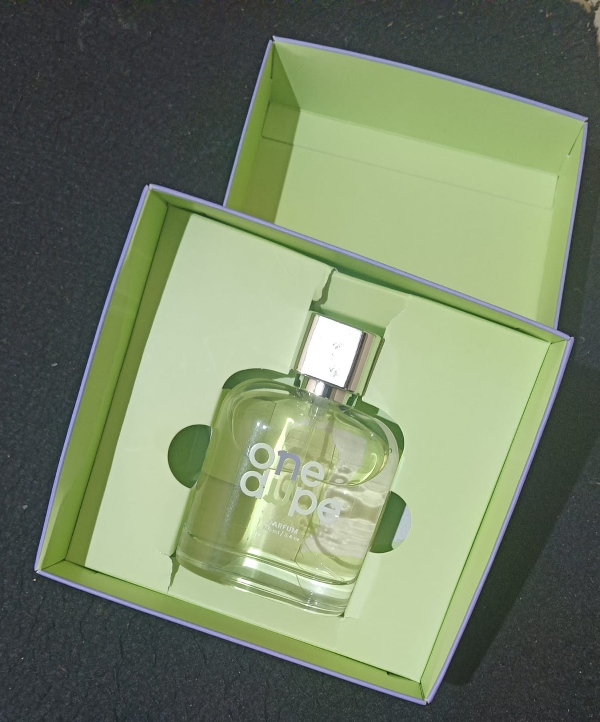 Customer photo review of Perfume inspirado en Valentino Born in Roma para mujer