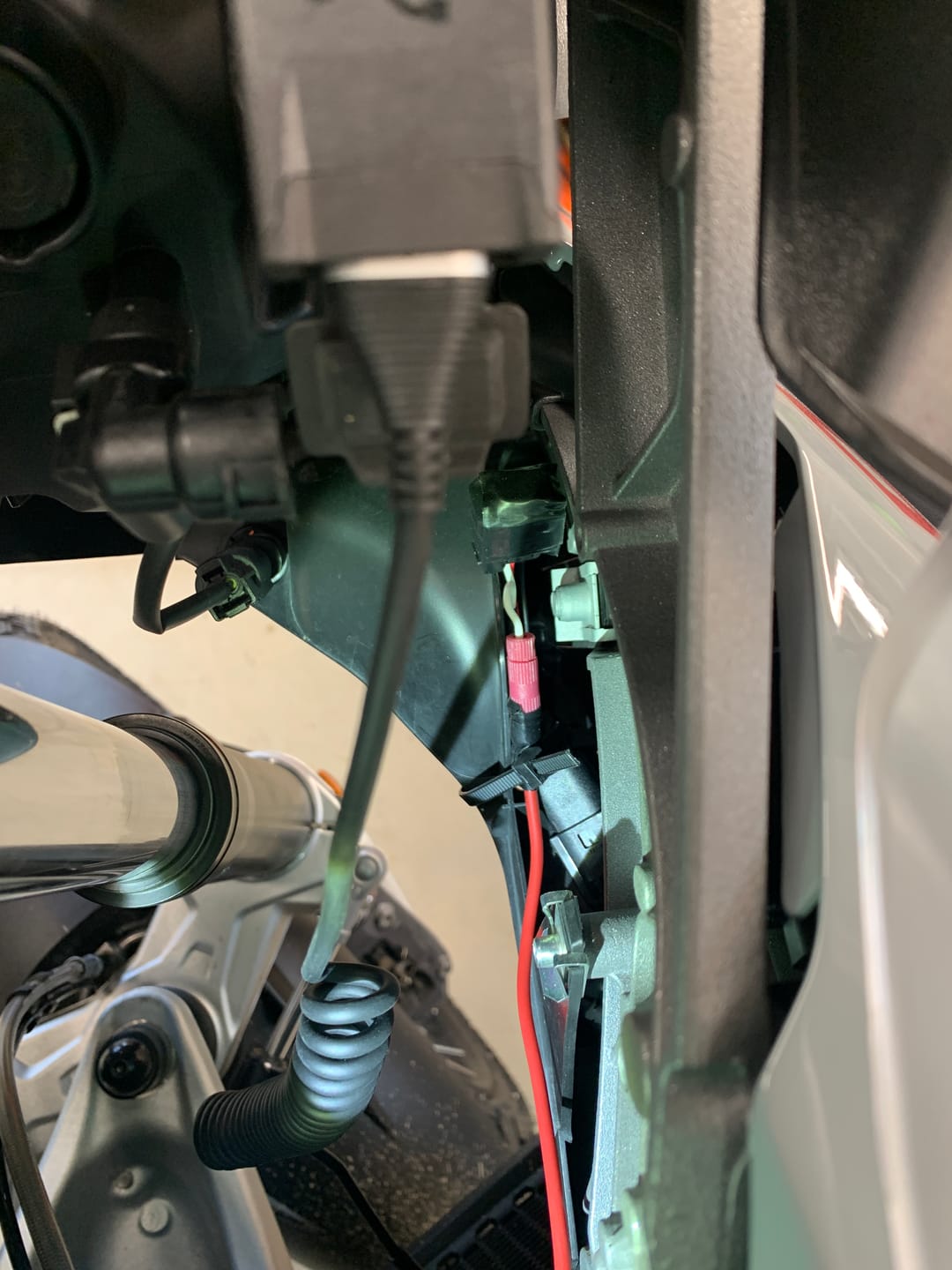 Customer photo review of Switched Power Adapter - Select BMW Motorcycles