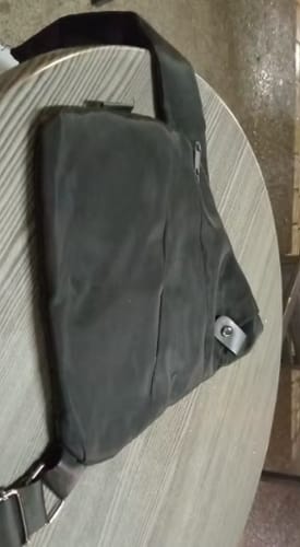 Customer photo review of SafeTravel - תיק צד מהפכני נגד גניבות