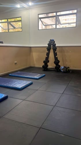 Customer photo review of Pack IRONSIDE 4 Pisos de Caucho Técnico Premium 50 x 50 x 2.5cm