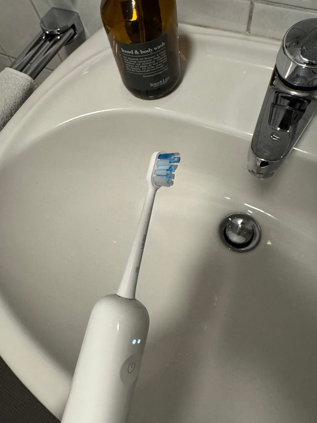 Customer photo review of Laifen Wave Toothbrush Heads