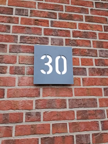 Customer photo review of Numero civico luminoso modello Lux Square