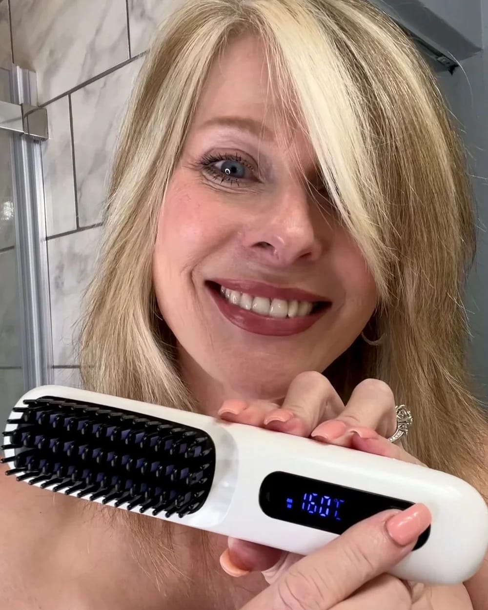 Customer photo review of LumaHair Pro hajformáló
