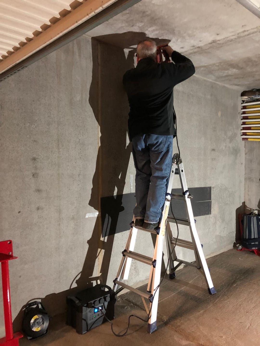 Customer photo review of ALLPOWERS S2000 Pro Portable Power Station 2400W 1451Wh