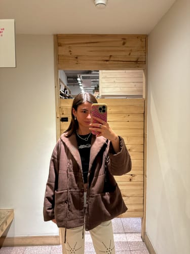 Customer photo review of Chaqueta Acolchada Cintas Brown