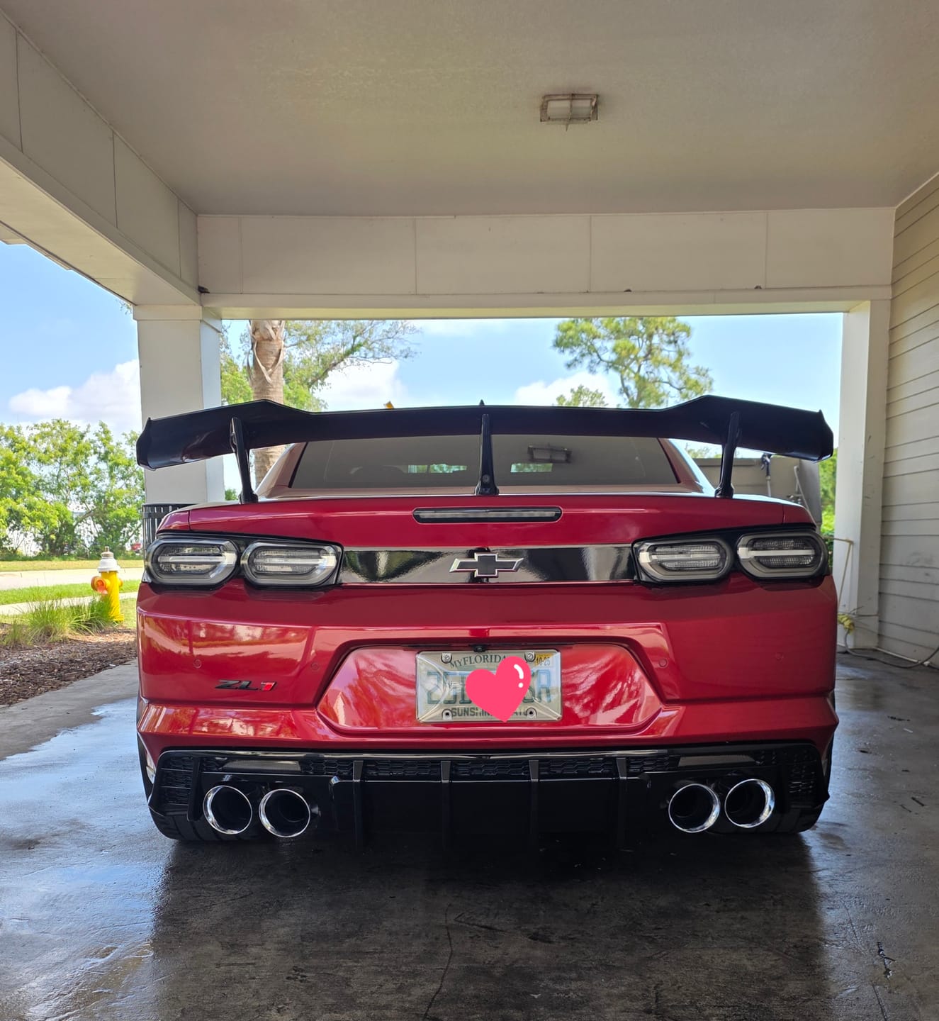 Customer photo review of 2016-2025 Chevy Camaro Evo Style Shark Fins Rear Diffuser Quad/Single Tips SS/RS/LT & ZL1 w/ Smoke Reflectors