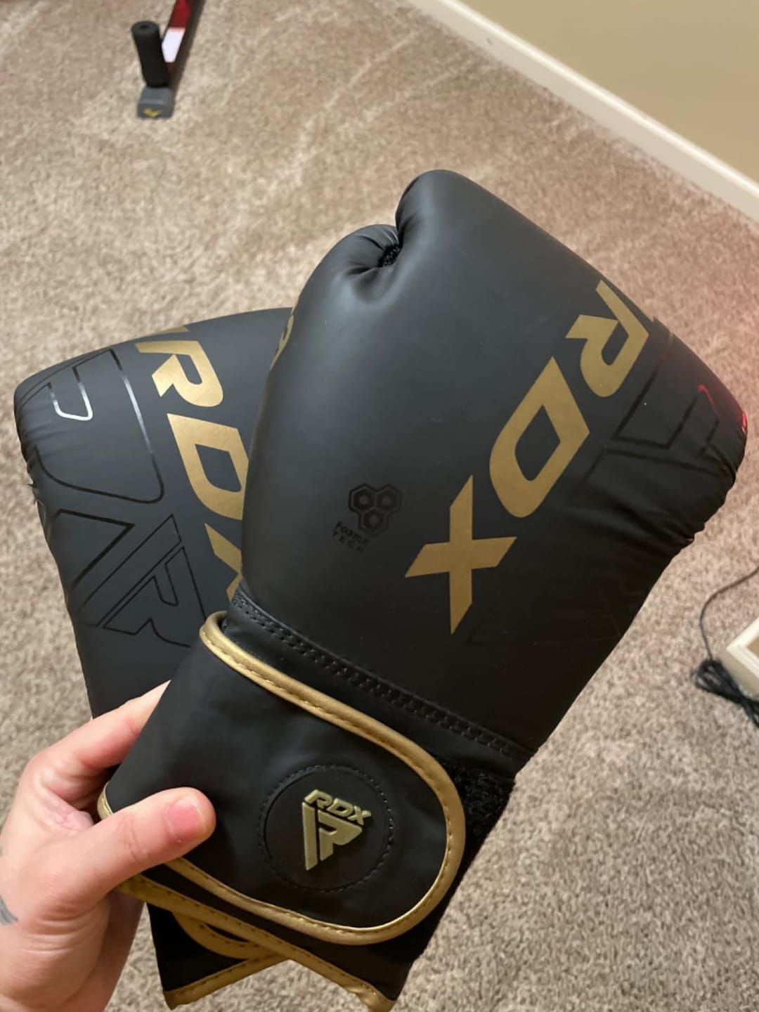 Customer photo review of Guantes de Boxeo Kara F6