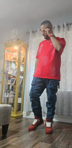 Customer photo review of AMIRI LOGO Print Short Sleeve T-shirts