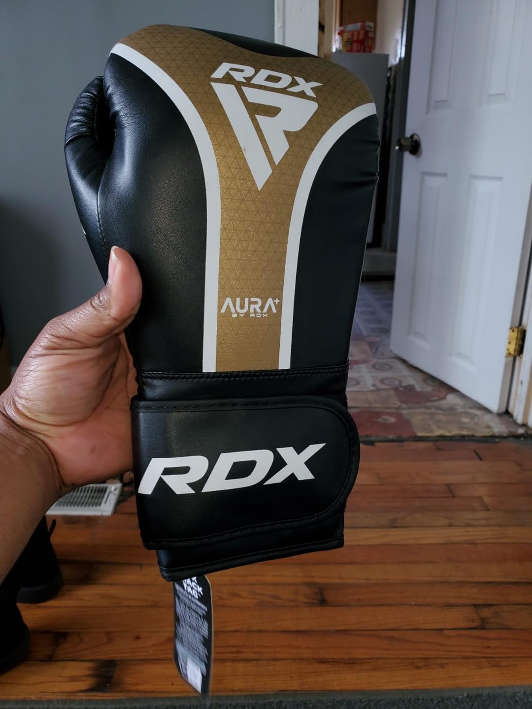 Customer photo review of Guantes de Boxeo Aura Plus T17