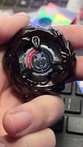 Customer photo review of Takara tomy Beyblade X UX-08 Silver Wolf 3-80FB Starter