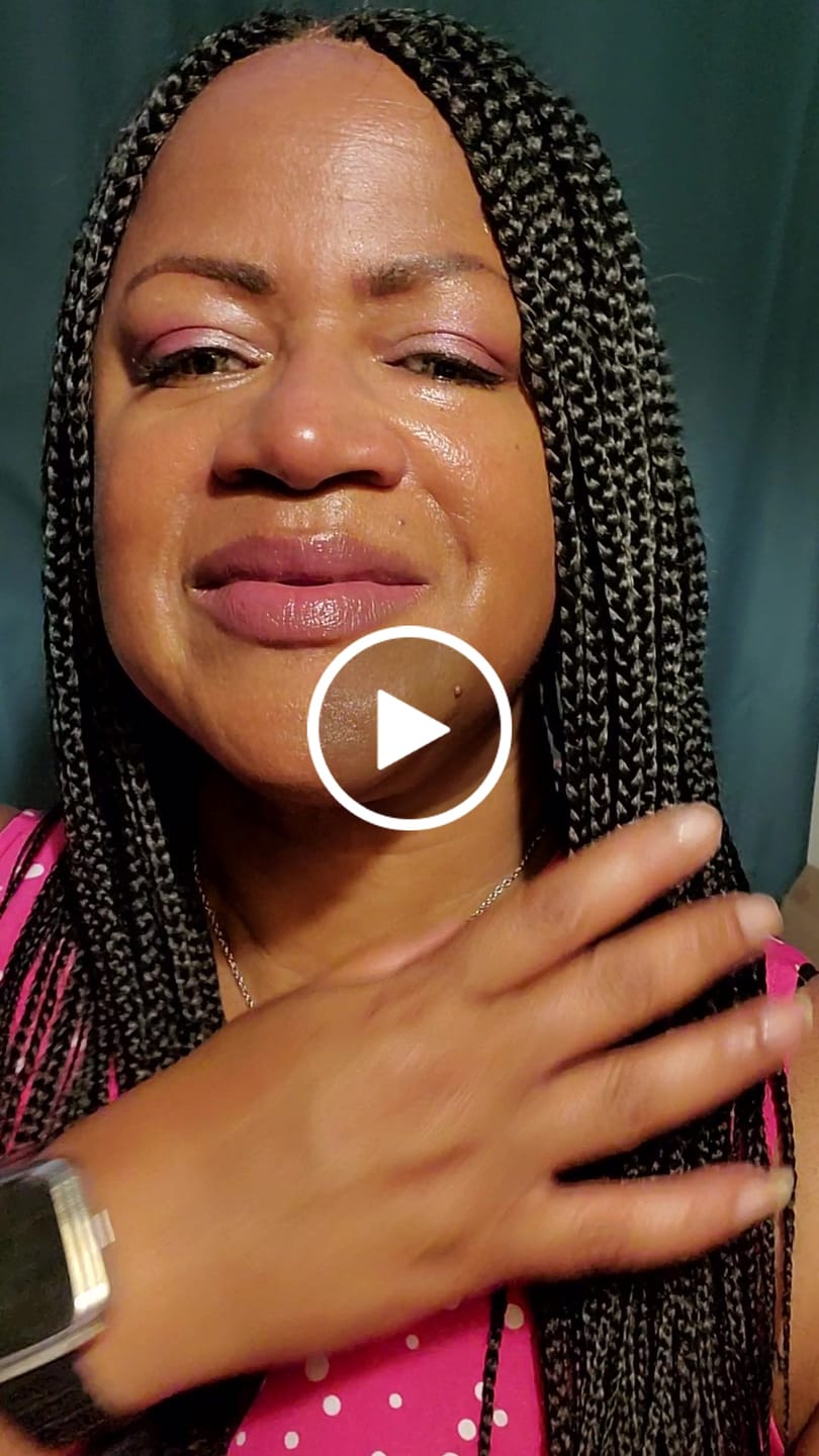 Customer video review of Kora - Pre Bleached Human Hair Lace Lightweight Knotless Swiss HD Lace Box Braided Wig 100 Strands