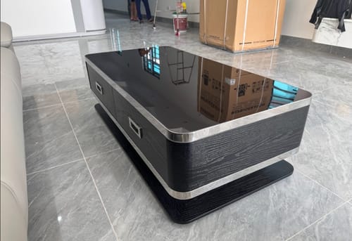 Customer photo review of Bàn trà phủ veneer Bubinga - DELICATO