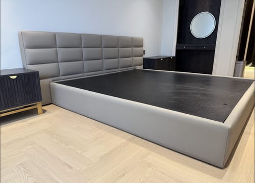 Customer photo review of Mẫu thiết kế giường bọc da hoạ tiết hình chữ nhật nổi - Regal