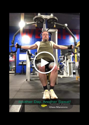 Customer video review of Flex Arm Tank