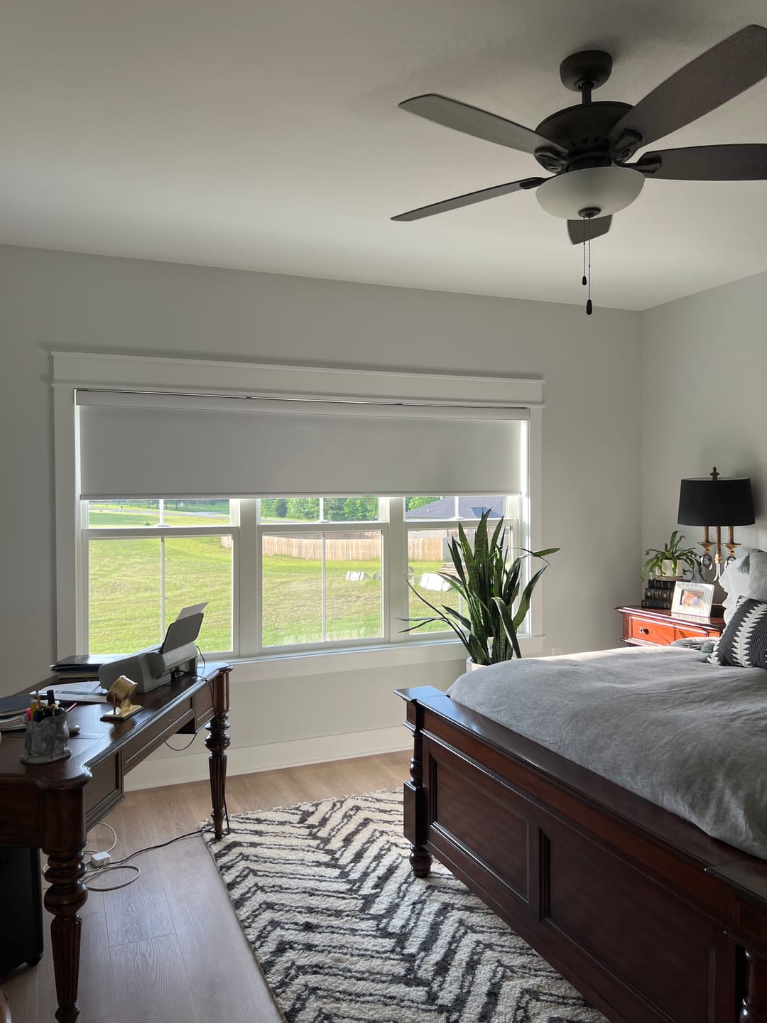 Customer photo review of SmartWings Motorized Roller Shades 100% Blackout Essential
