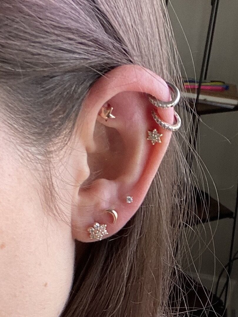 Customer photo review of 14K Gold Simple Round Cubic Cartilage Earring 2mm,3mm,4mm,5mm 20G18G16G