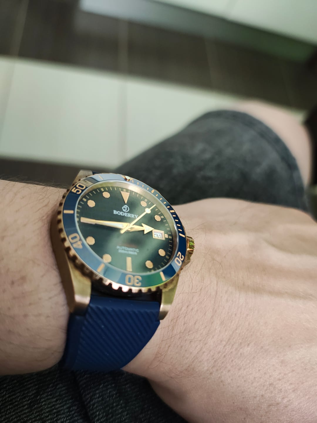Customer photo review of SEATURTLE.OCEAN(BRONZE) - Automatic Bronze Diver Watch | Sea Blue/FKM Rubber