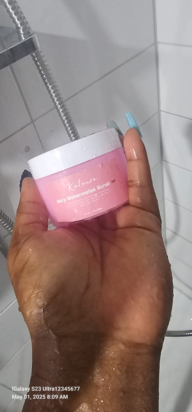 Customer photo review of Juicy Watermelon Scrub
