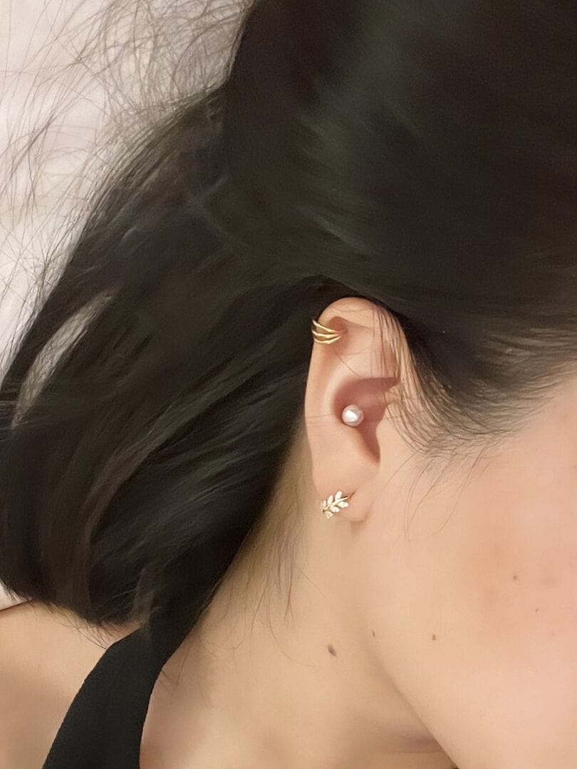 Customer photo review of 14K Gold Pearl Cartilage Earring 18G