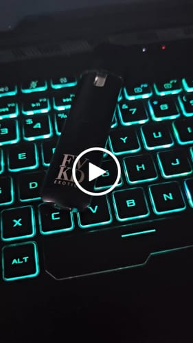 Customer video review of FVKD LIQUID DIAMONDS DISPOSABLE | 3.5G*