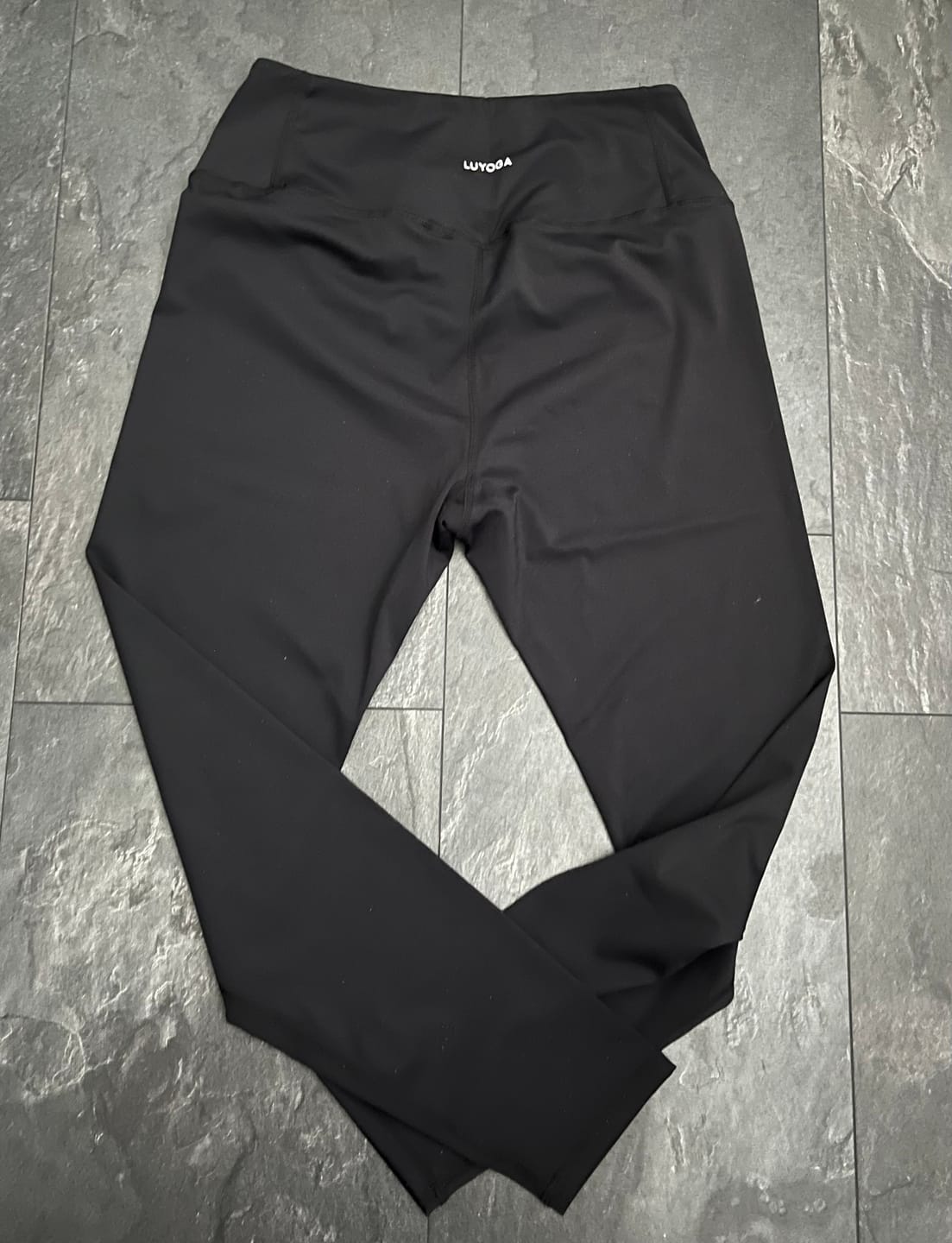 Customer photo review of Harmony Leggings High Waist Schwarz
