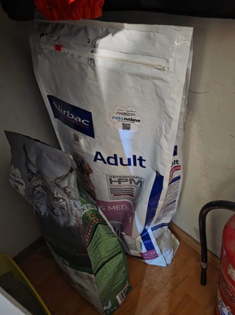 Customer photo review of HPM Virbac Dog Adult Large & Medium 12 kg